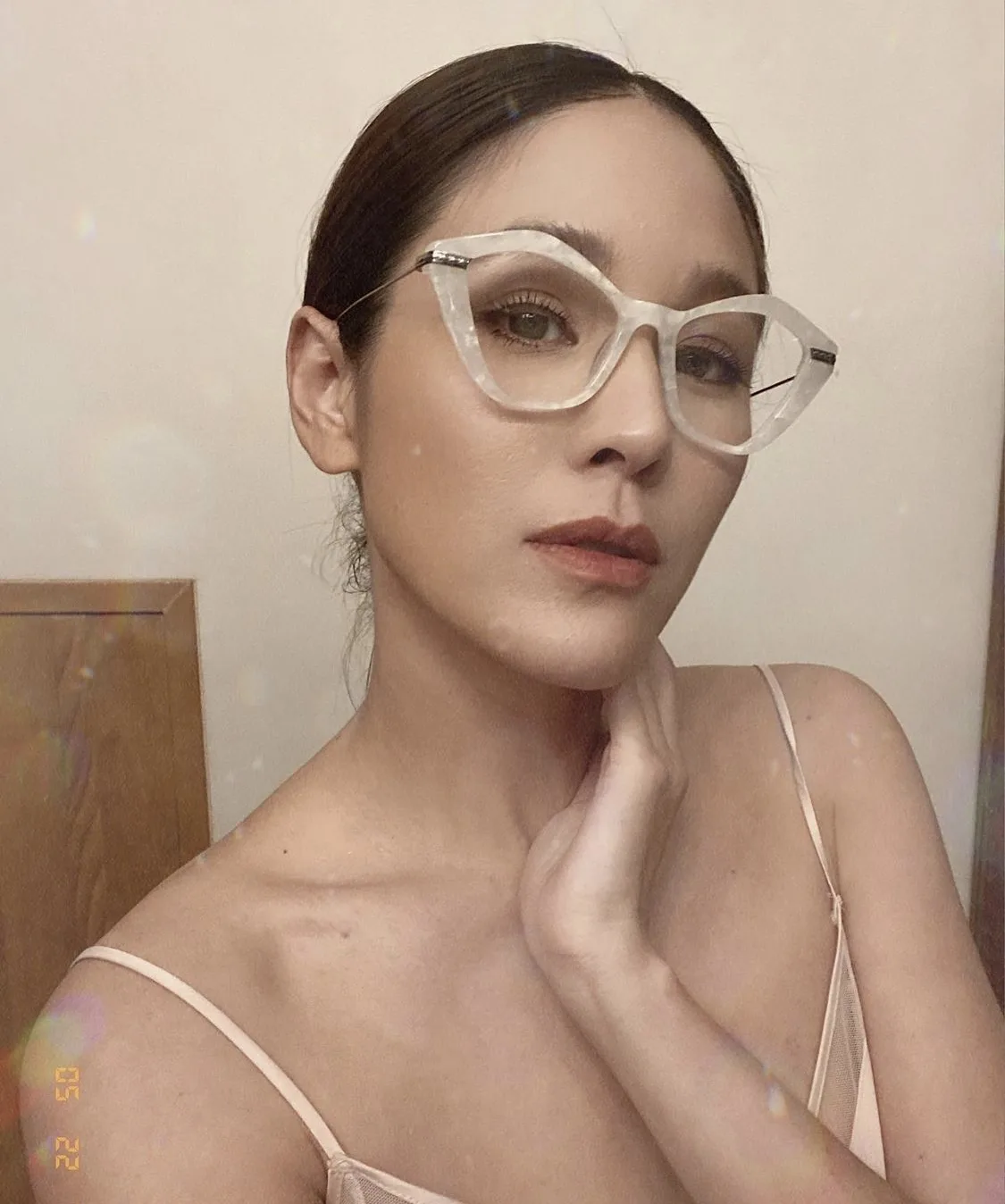 Gọng cận ngũ giác