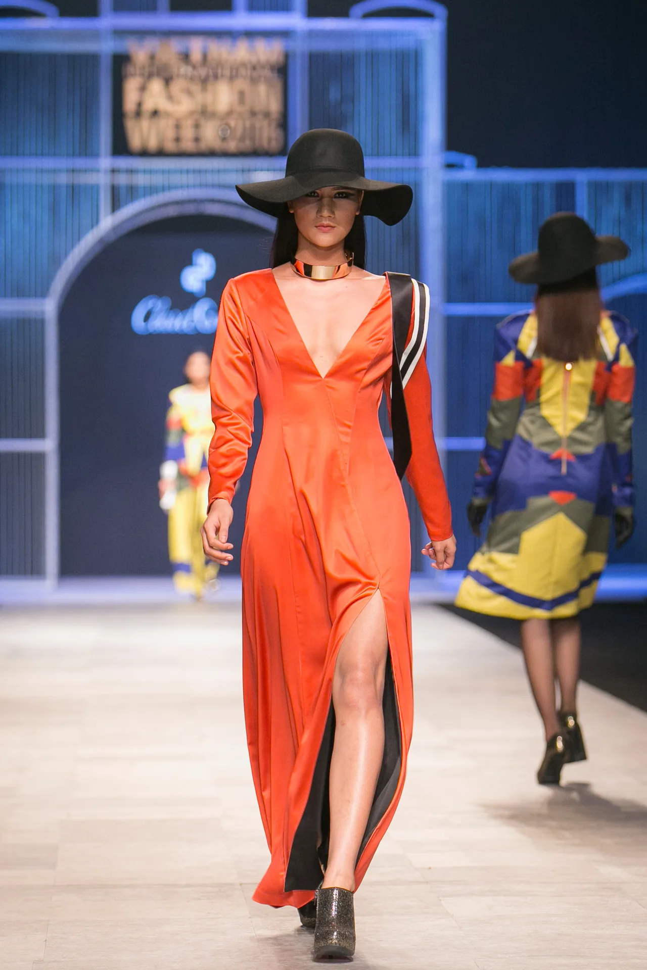 BST “FEMME” CỦA NTK CLARET GIANG LÊ - ELLE VN