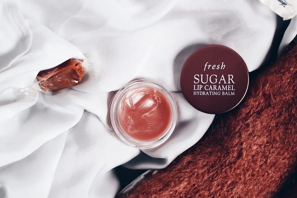 Son dưỡng môi tốt 3 Fresh Sugar Lip Caramel Son dưỡng môi tốt 3 Fresh Sugar Lip Caramel