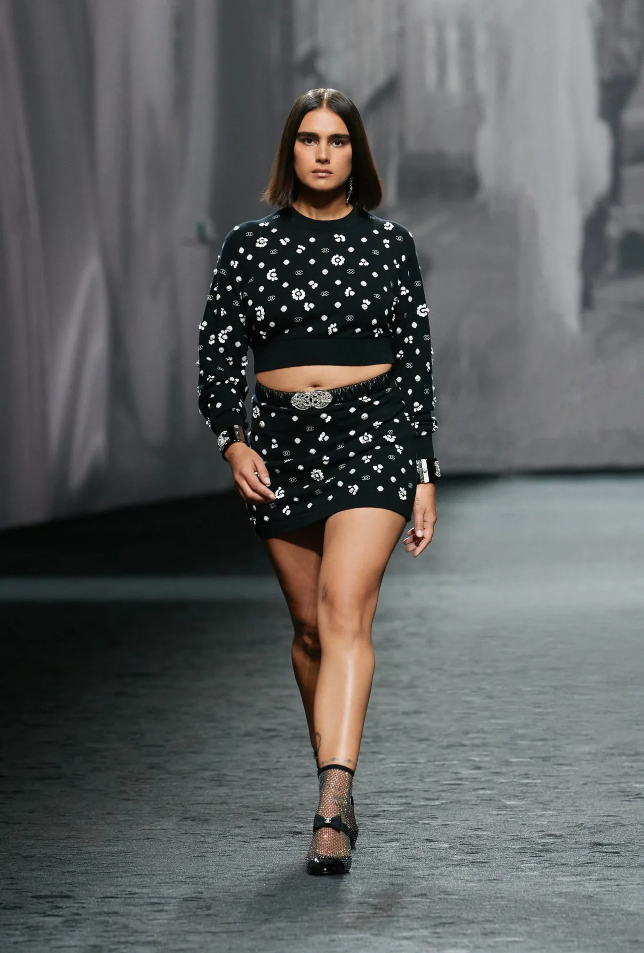 CHANEL Xuân Hè 2023 Ready to Wear look 10