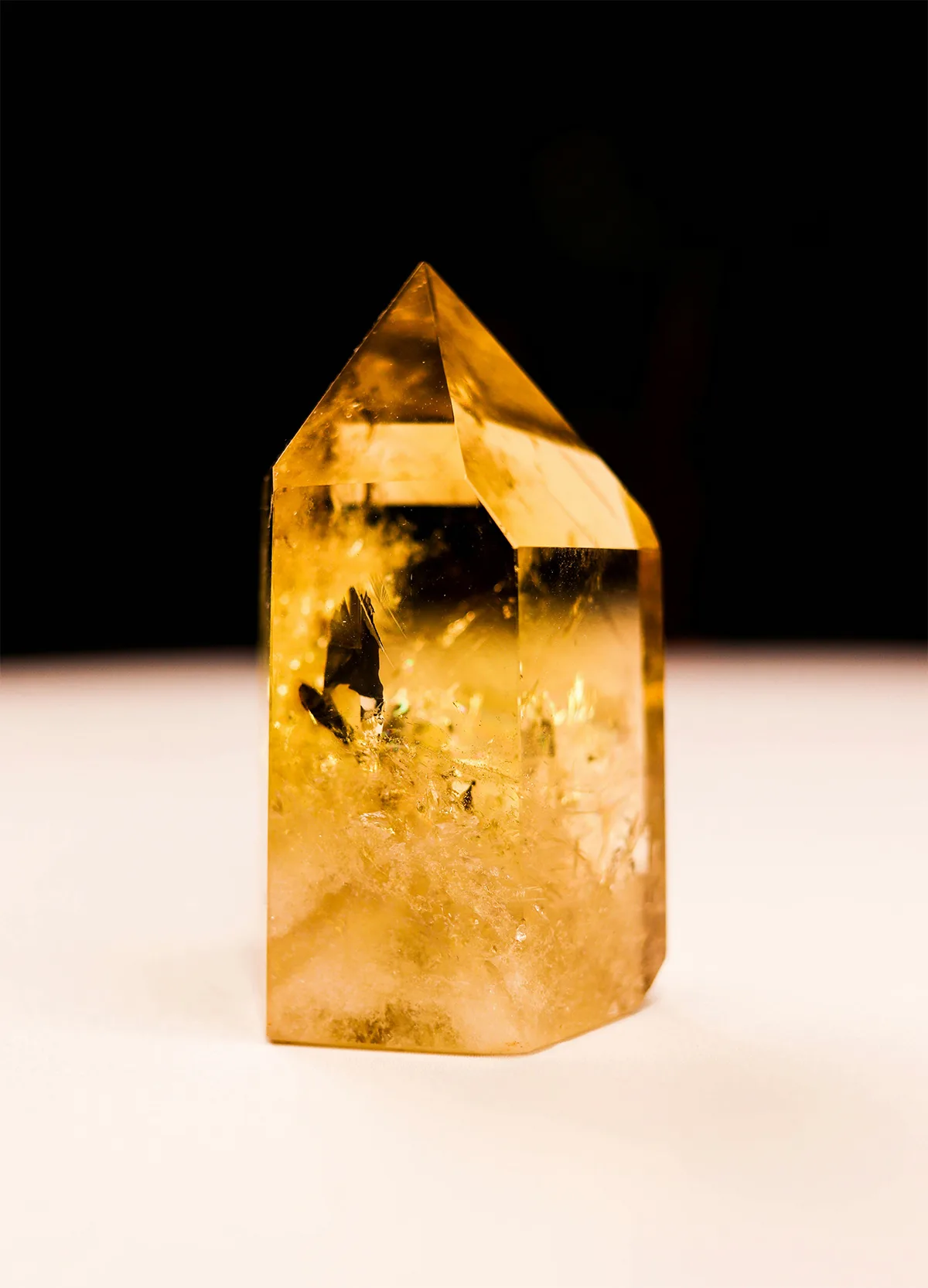 đá thạch anh vàng citrine