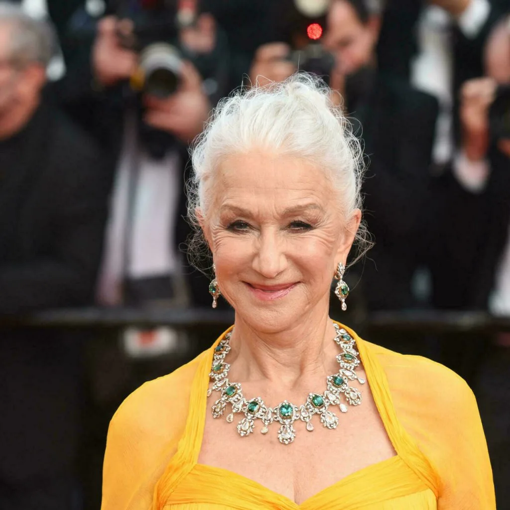 vẻ đẹp của mái tóc bạc tự nhiên của quý bà helen mirren vẻ đẹp của mái tóc bạc tự nhiên của quý bà helen mirren