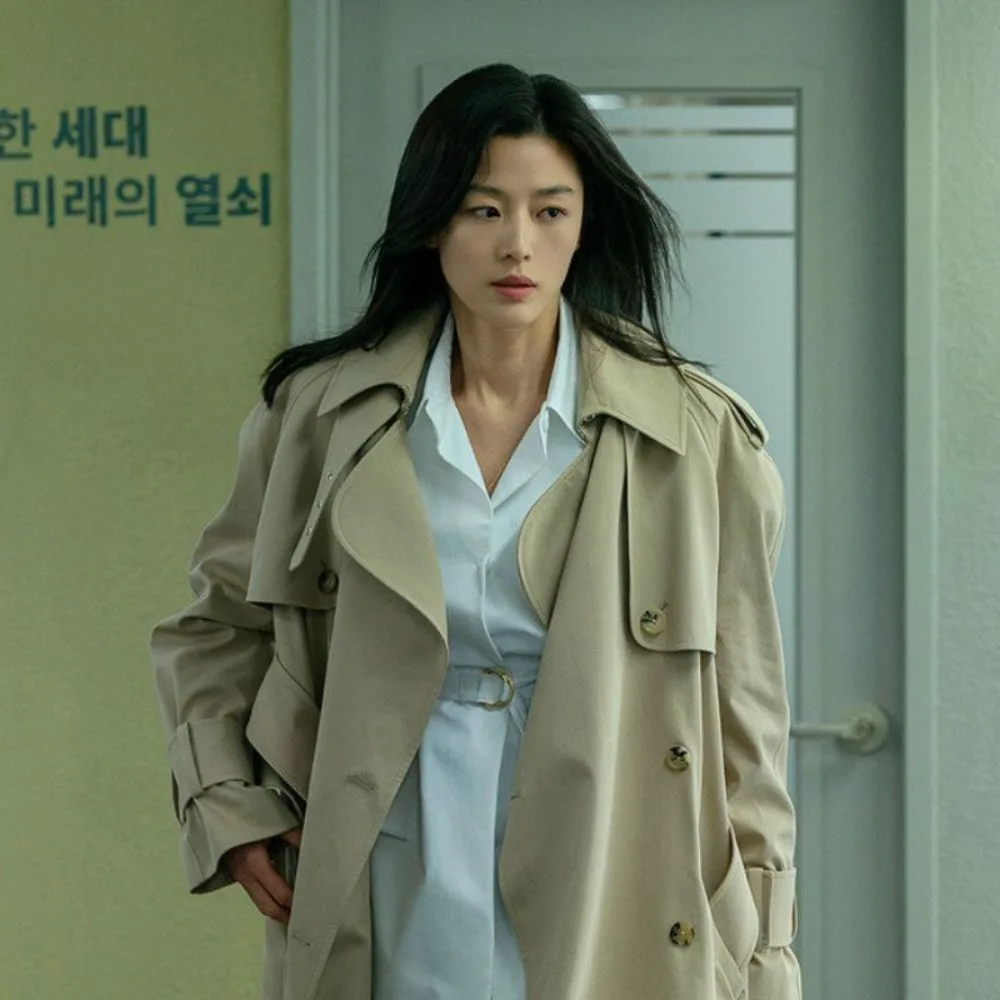 Jun Ji-hyun diện trench coat