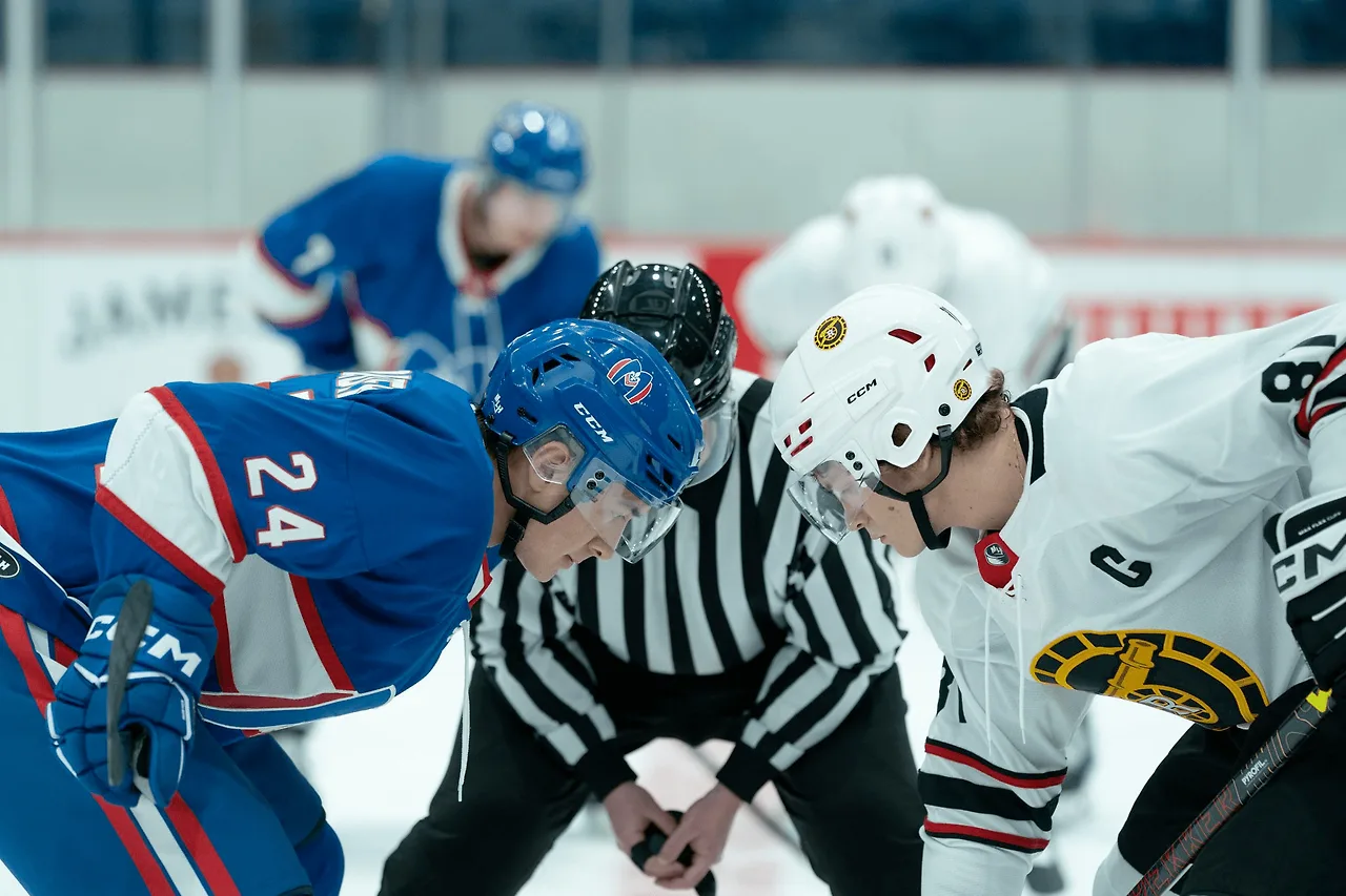 Heated Rivalry trải dài gần 9 năm.
