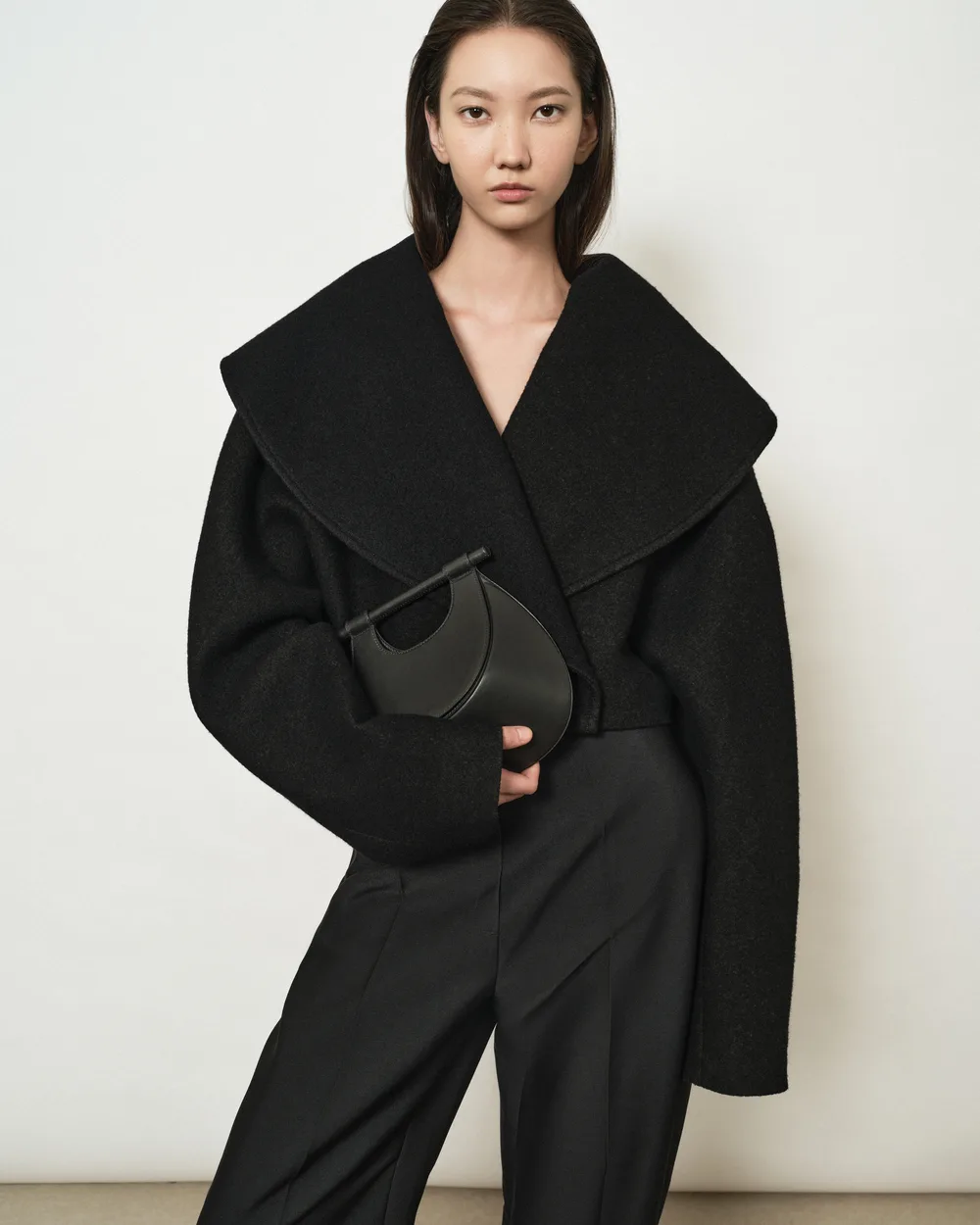 gia studios trench coat đen