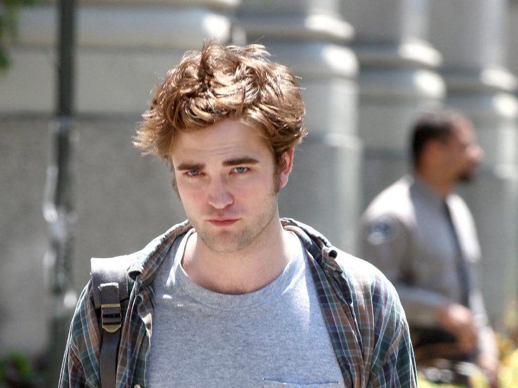 Chặng đường đến vinh quang của Robert Pattinson