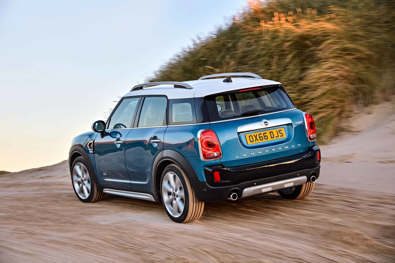 xe MINI - elle vietnam 10