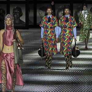 show diễn gucci xuân hè 2023