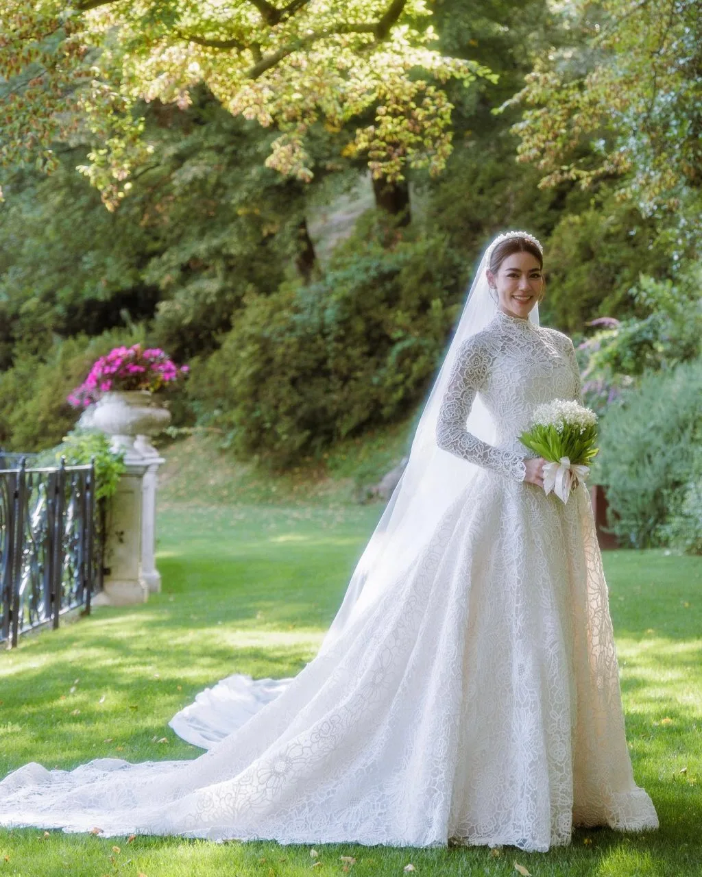 Kimmy Kimberley trag điểm nhẹ nhàng