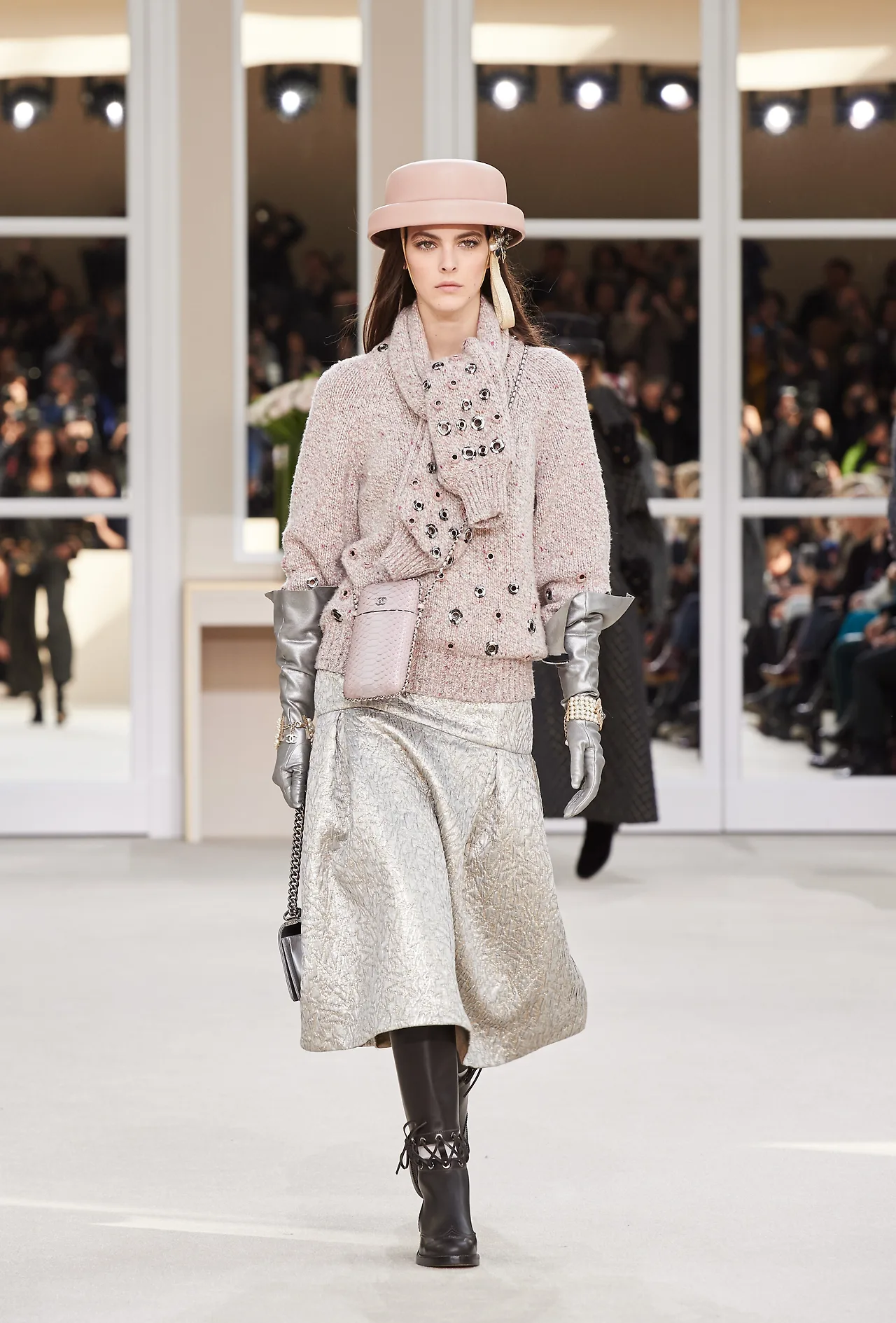 Bộ sưu tập Chanel Thu Đông 2016 ELLE VIETNAM