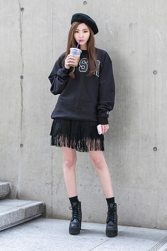 Năng động cùng sweatshirt 132