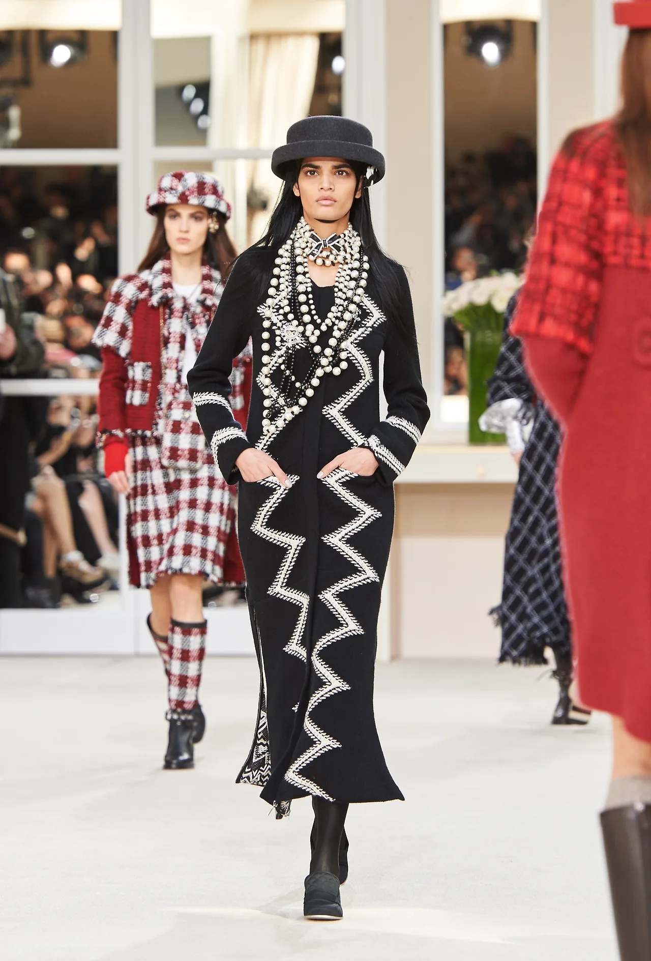 Bộ sưu tập Chanel Thu Đông 2016 ELLE VIETNAM
