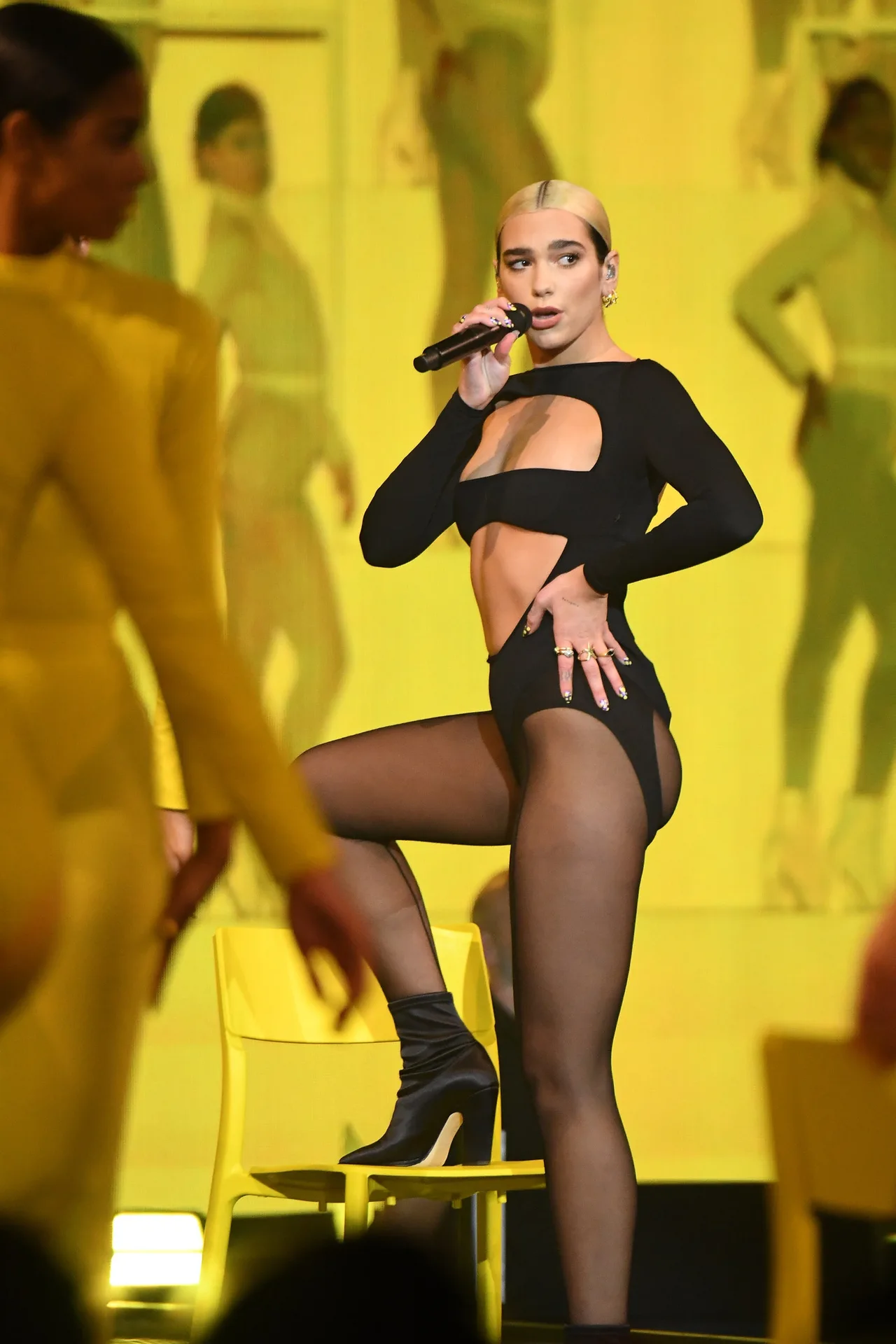 bodysuit màu đen cut out
