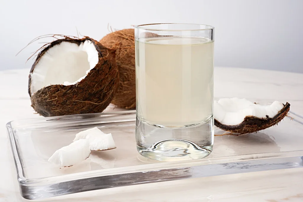 Nước dừa có thể sử dụng cho mọi loại tóc Nước dừa có thể sử dụng cho mọi loại tóc