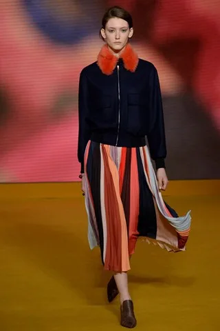 Mẫu áo khoác cổ lớn từ Paul Smith