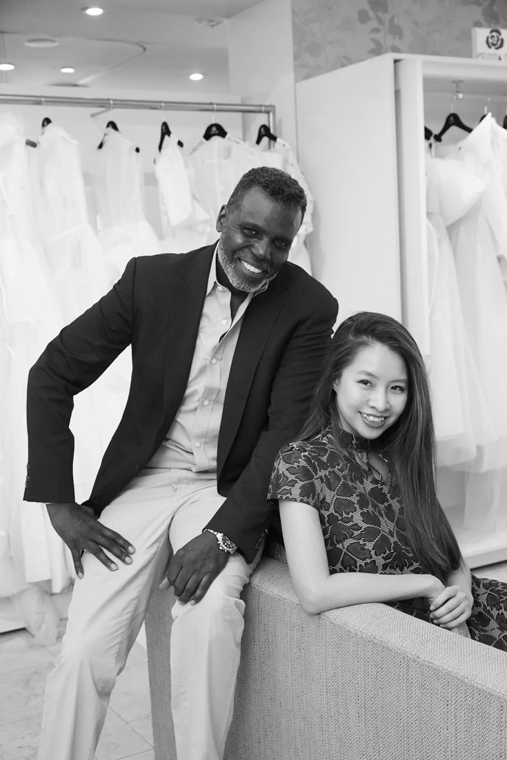 PHUONG MY Bridal tại cửa hàng đồ cưới New York