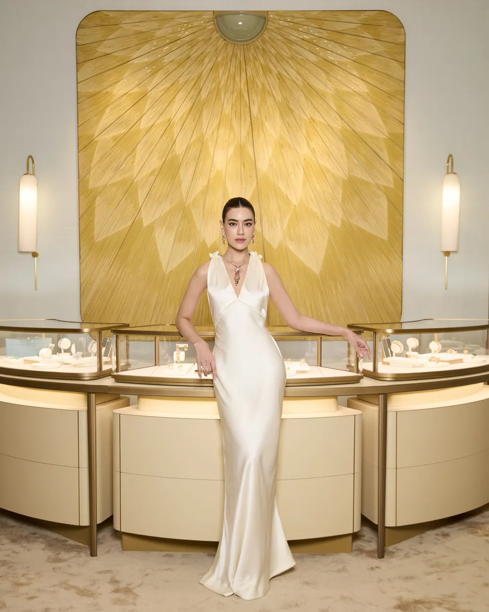 bản phối phụ kiện Cartier Kimmy Kimberley