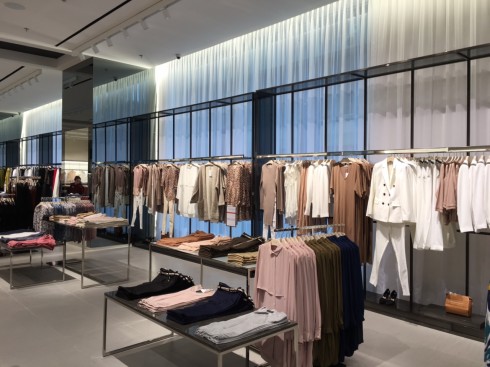 Khai trương cửa hàng thời trang Mango Mega Store