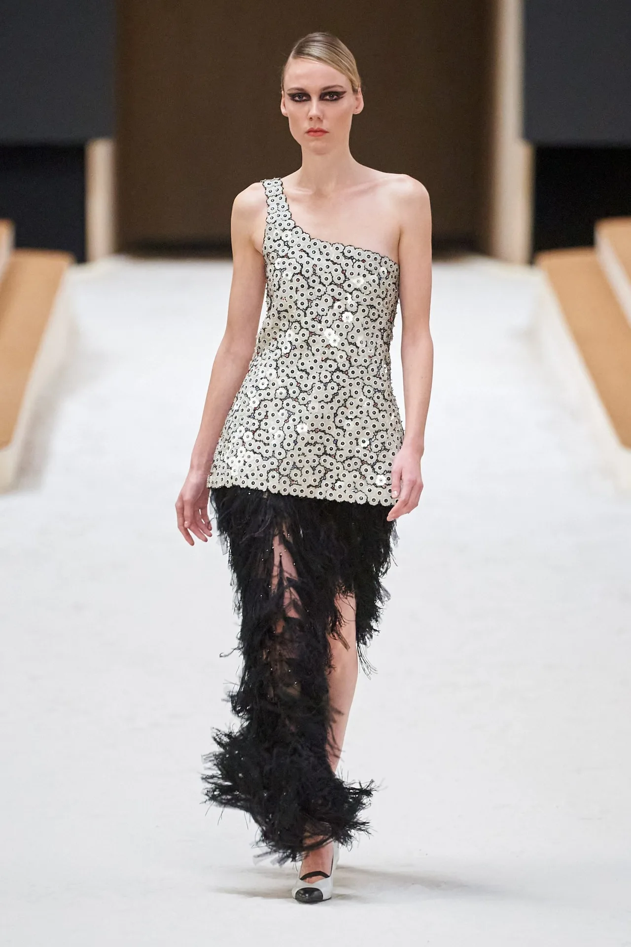 Chanel Couture Xuân Hè 2022 look 38