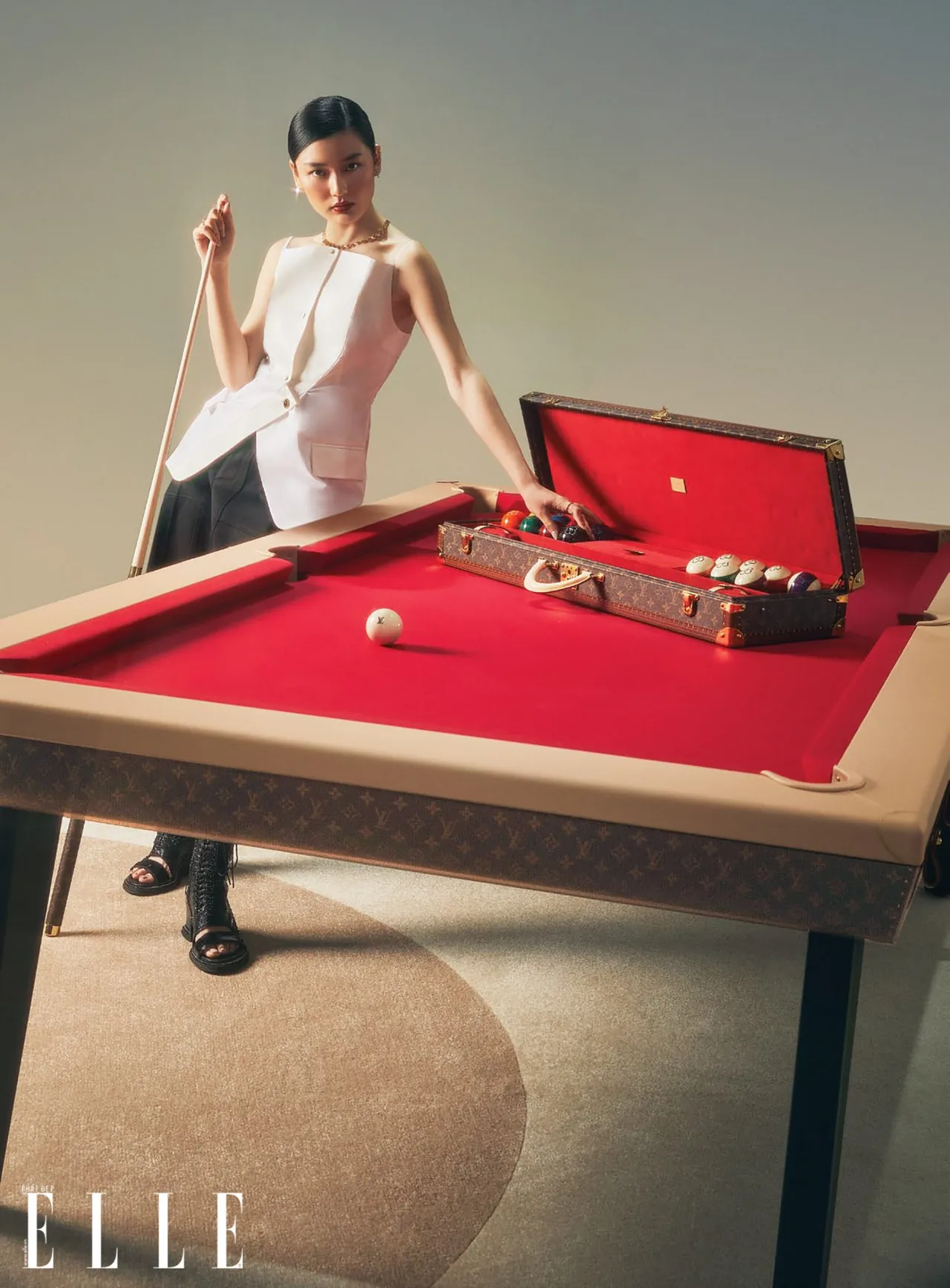 Louis Vuitton trang phục và rương kinh điển Louis Vuitton trang phục và rương kinh điển
