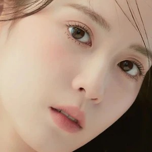 Niacinamide giúp bạn có làn da láng mịn.