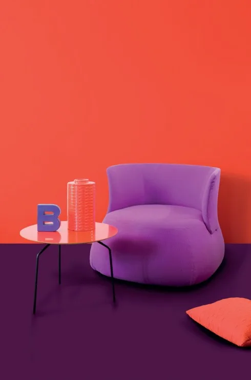 Đèn bàn Vespa 6.000.000 VNĐ DIABOLO. Moro pouf 1.506.000 VNĐ INSTORE. Bàn Louis Console – Tokyo Tower Red của nghệ sĩ JOHN REEVES 16.000.000 VNĐ. Chữ A trang trí 690.000 VNĐ BOCONCEPT.