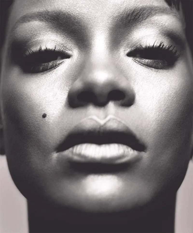 Rihanna: Con đường sự nghiệp toả sáng khi được là chính mình