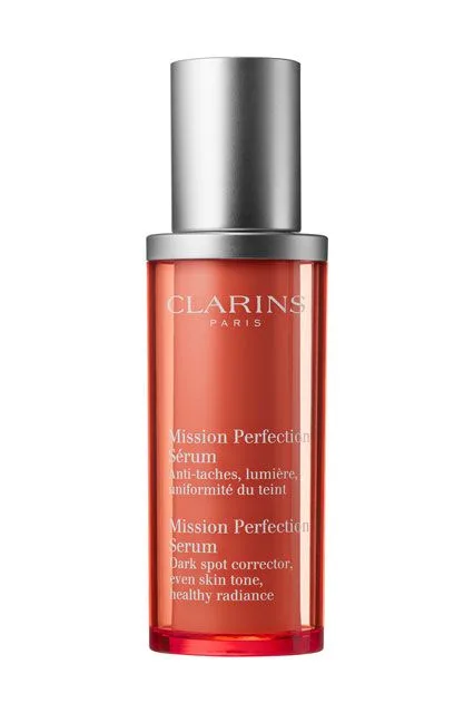 Top 7 sản phẩm trị thâm mụn và tàn nhang - Clarins - ELLE VN