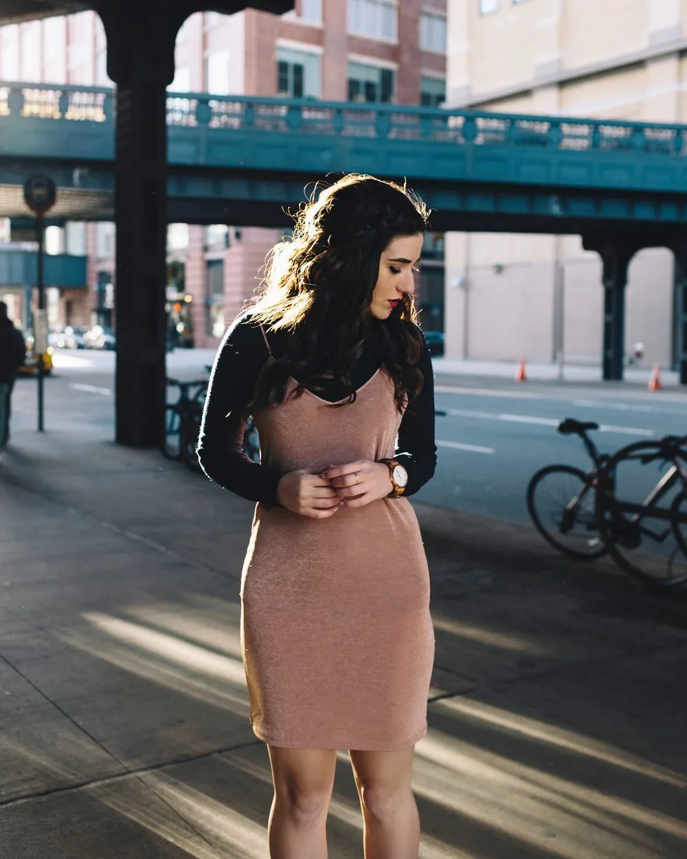 phối đồ với Áo cổ lọ và váy slip dress 12