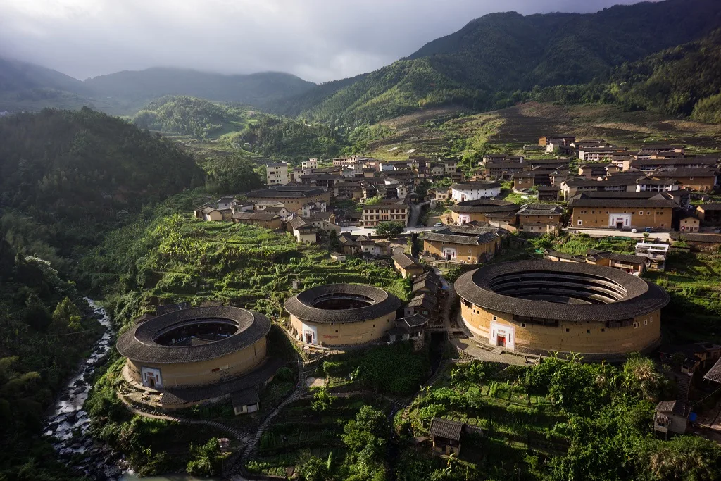 nhà thổ lâu nhìn từ trên cao