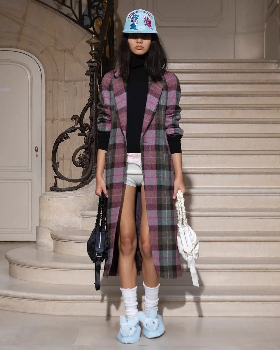 áo khoác dài hoạ tiết Kenzo