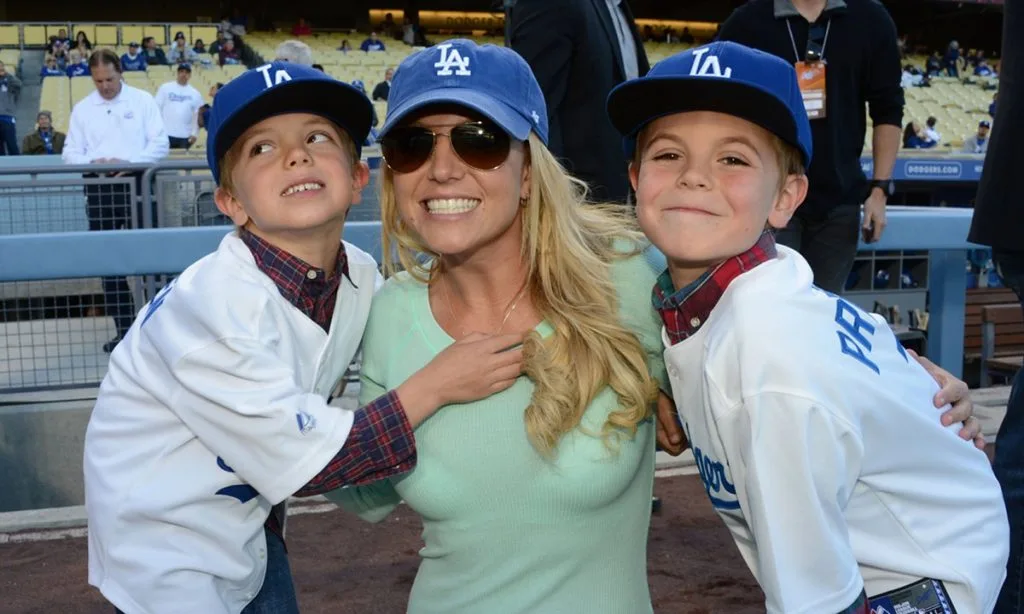 Britney và hai con trai Britney và hai con trai