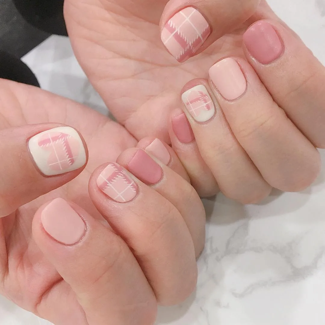 09 mẫu sơn móng tay hàn quốc