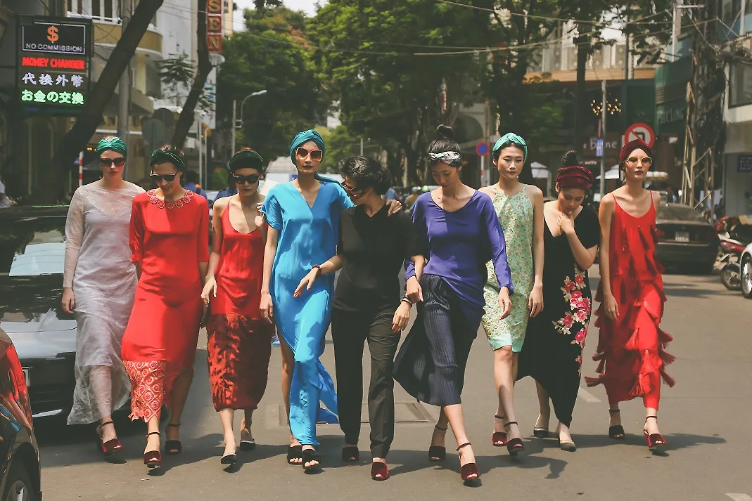 BST Nhung con cat bo dong cua ntk li lam – ellevietnam 16