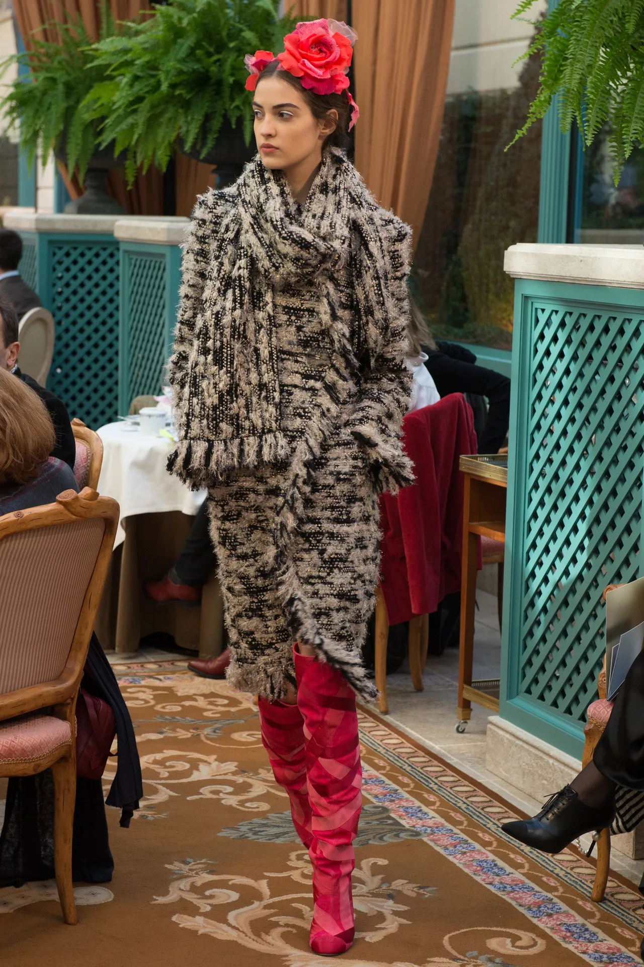 bst thoi trang chanel prefall 2017