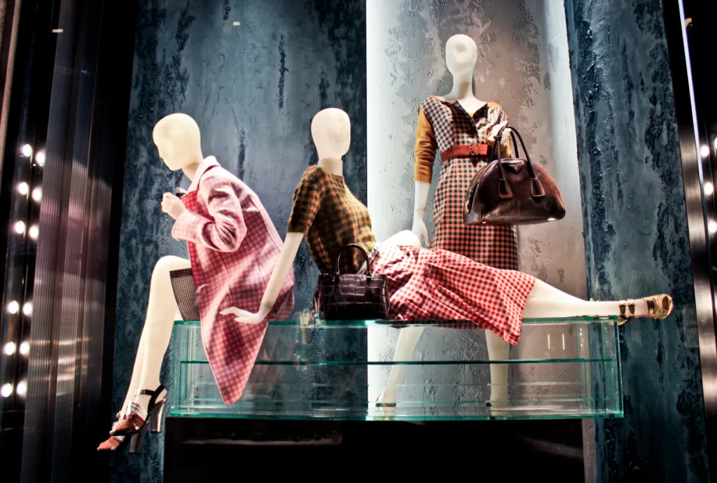 mannequin trưng bày
