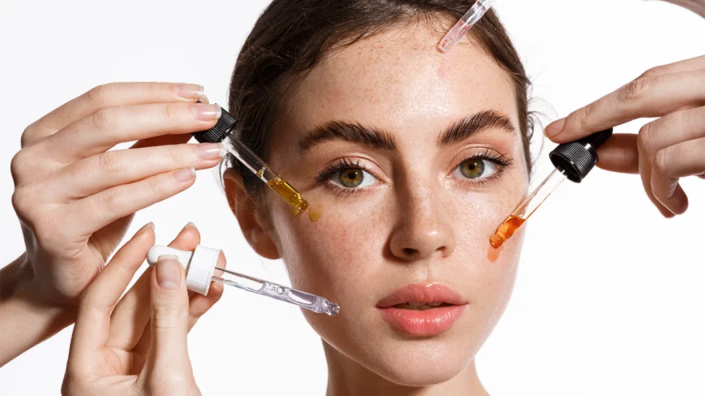Top 10 dầu tẩy trang giúp làm sạch tốt & đang được yêu thích ở mọi phân khúc giá