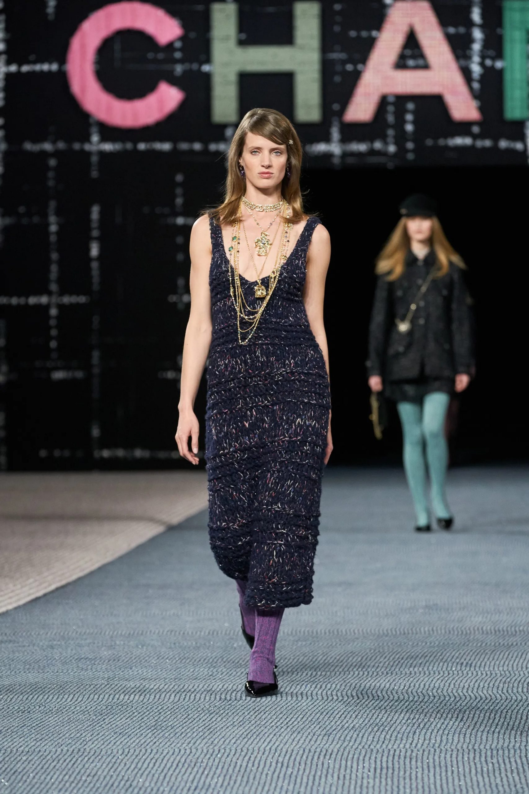 Chanel RTW Thu Đông 2022 look 47