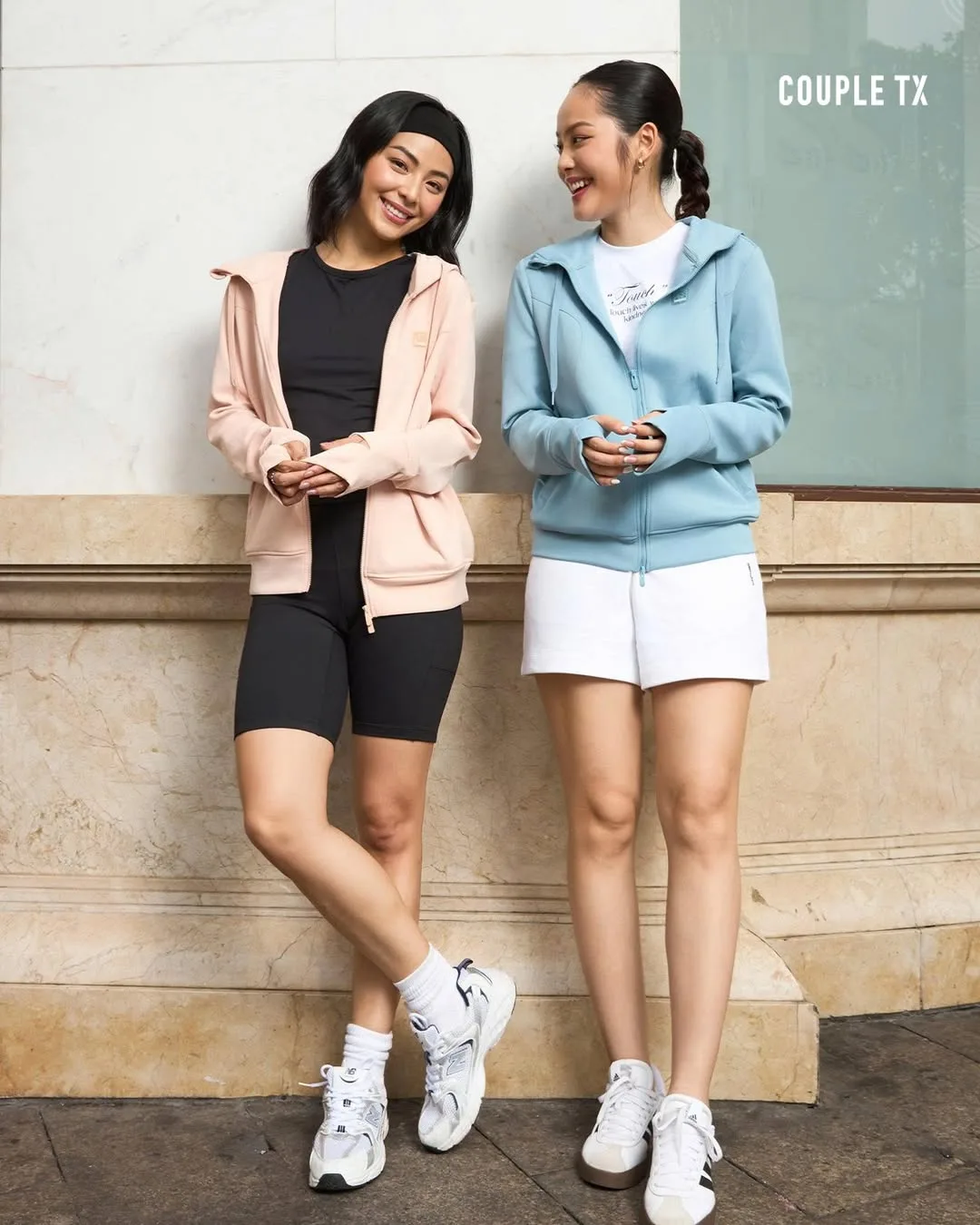 Áo chống nắng - Item không thể thiếu trong tủ đồ bảo vệ làn da các cô nàng thời thượng.