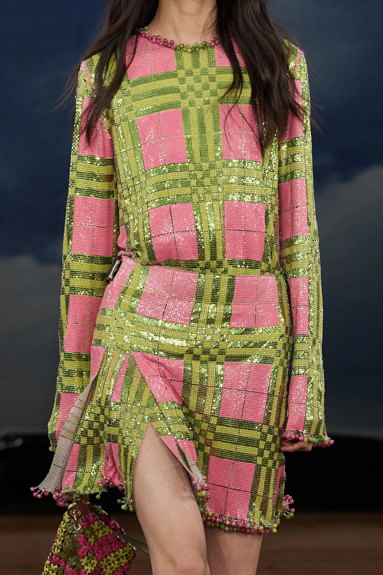 váy hoạ tiết tại show BST Burberry Xuân-Hè 2026