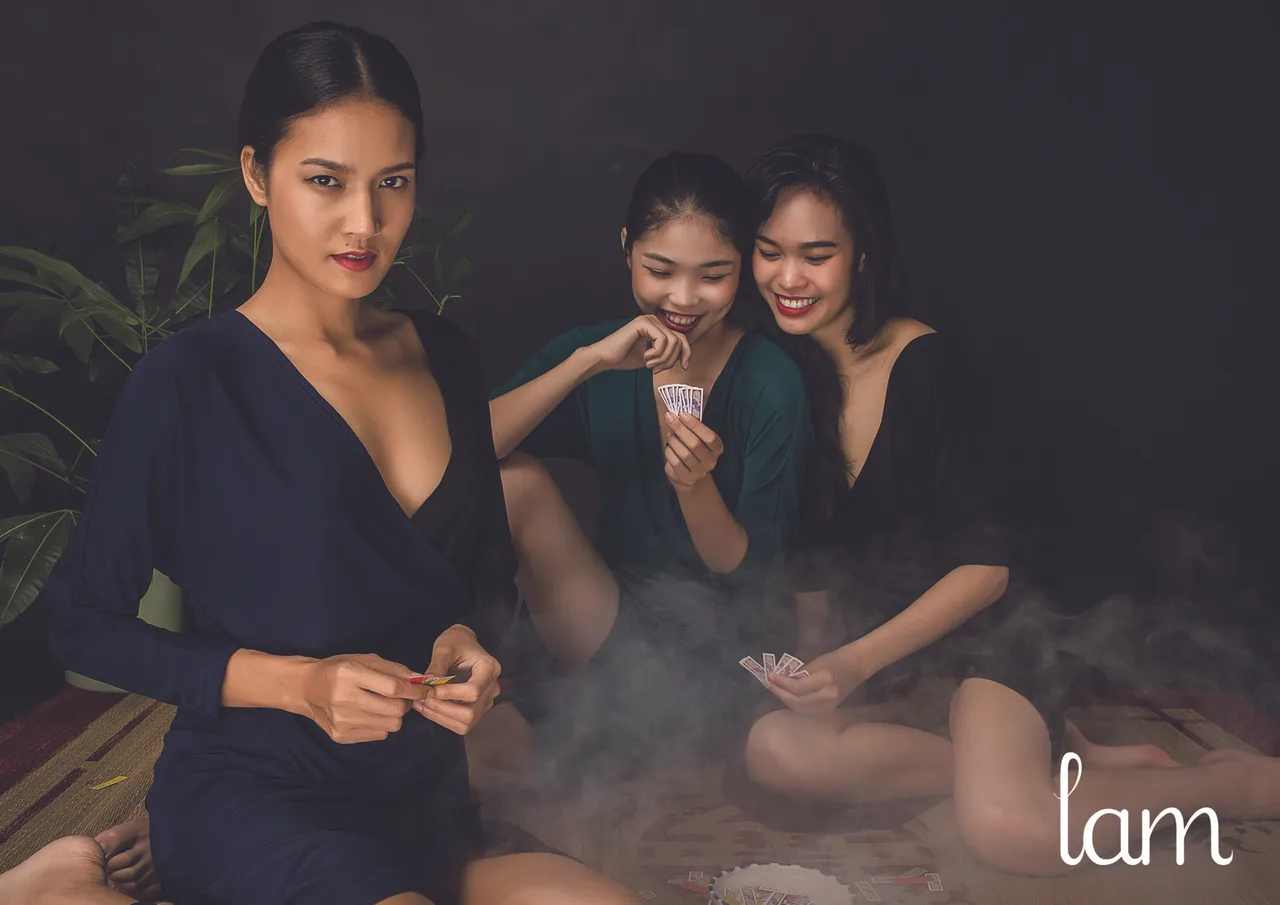 Wrapping Dress - Điểm nhấn trong bộ sưu tập Chiếu Hoa Tứ Sắc 04
