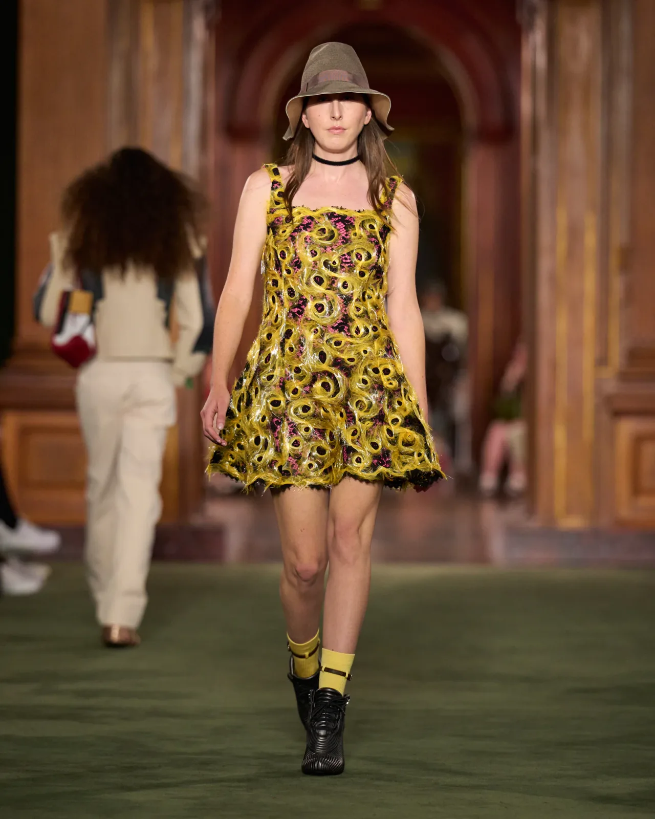 WOMEN_CRUISE_2027_Look_10