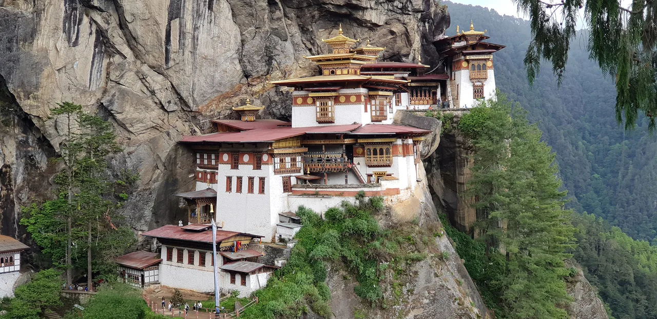 bhutan ngồi chùa trên núi bhutan ngồi chùa trên núi