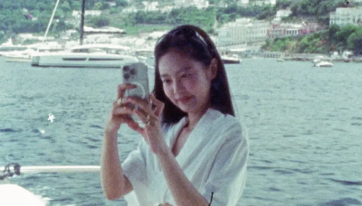 Italian-chic jennie