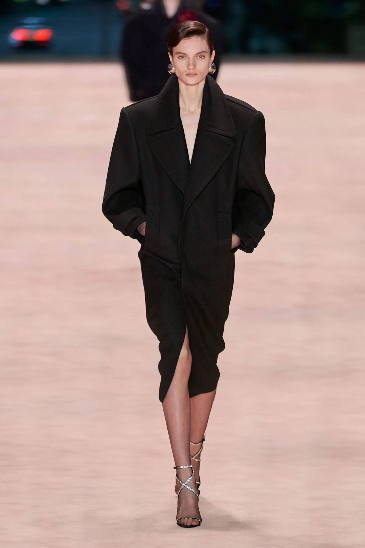 Saint Laurent ready-to-wear mùa Đông 2022 Look 12