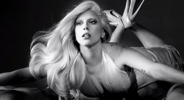lady-gaga-elle 1