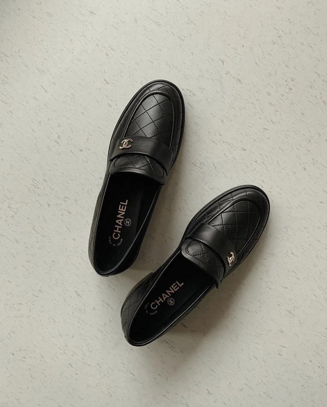 Giày lười Chanel