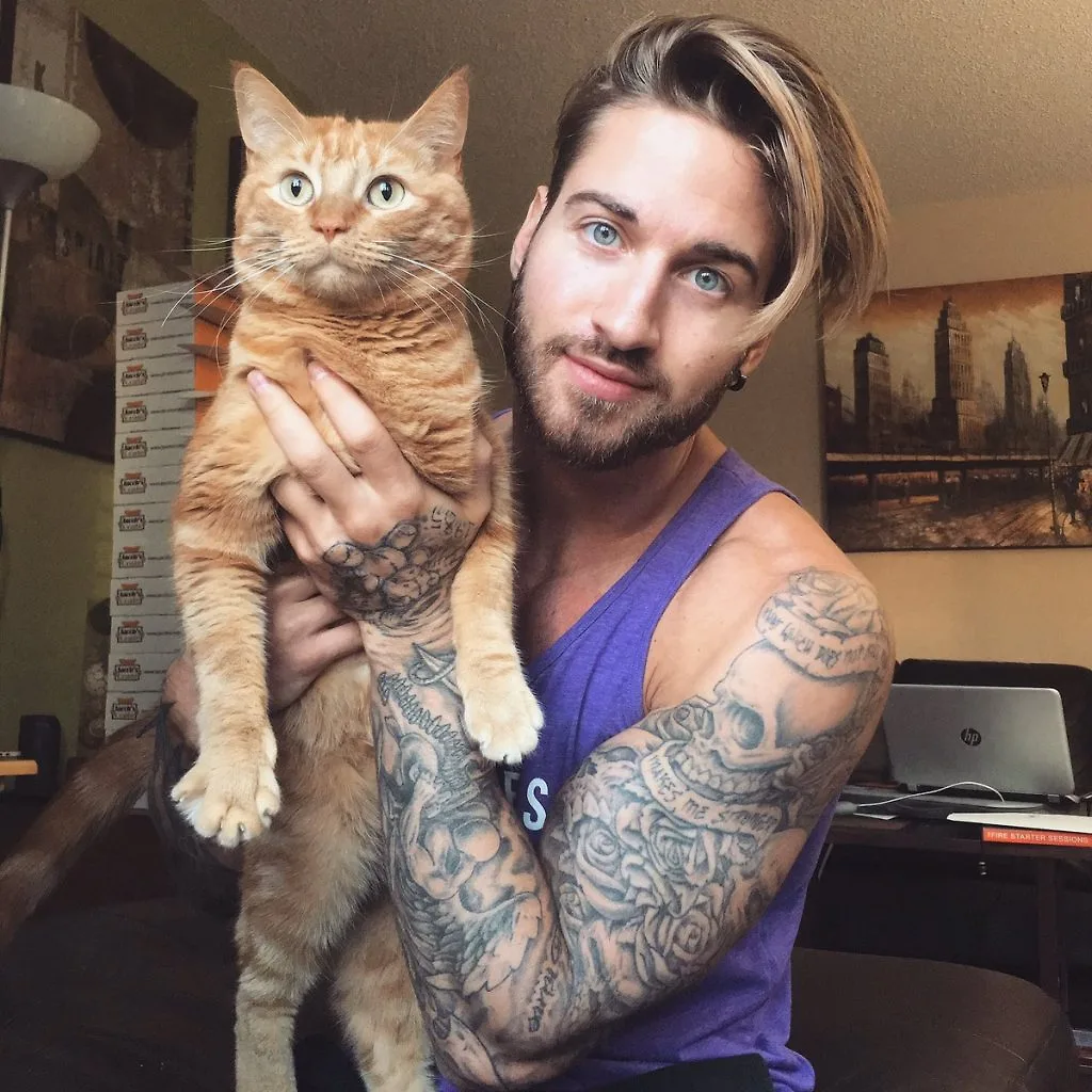 Ngẩn ngơ trước vẻ mê hoặc của 9 soái ca trên Instagram Ngẩn ngơ trước vẻ mê hoặc của 9 soái ca trên Instagram