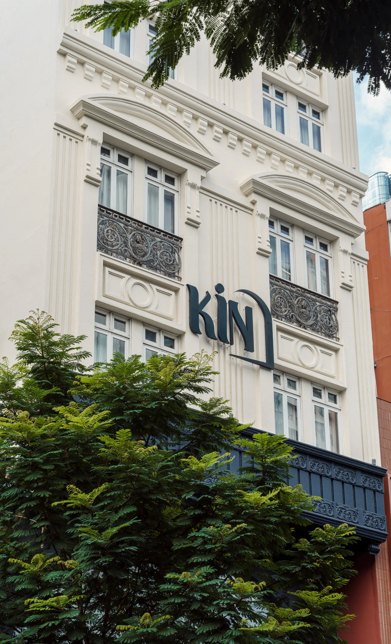 kin hotel ra mắt bộ sưu tập khách sạn mới