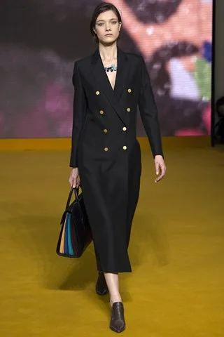 Một mấu áo khoác dài tuyệt đẹp từ Paul Smith